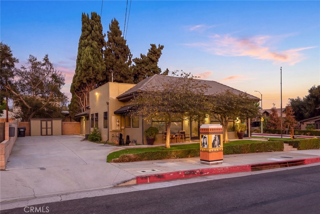 303 E FOOTHILL Boulevard