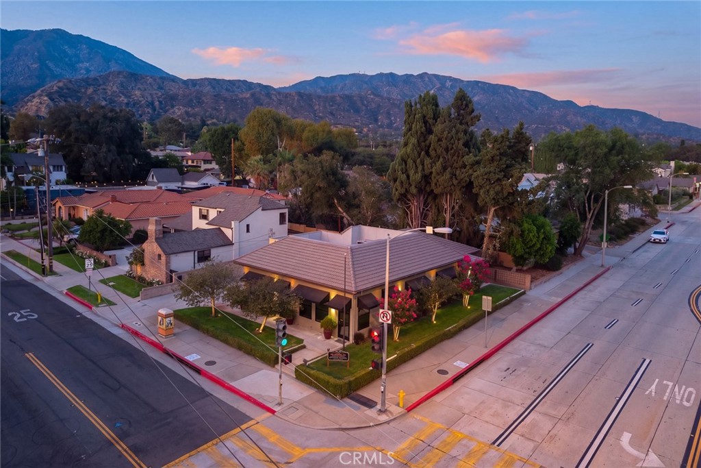 303 E FOOTHILL Boulevard