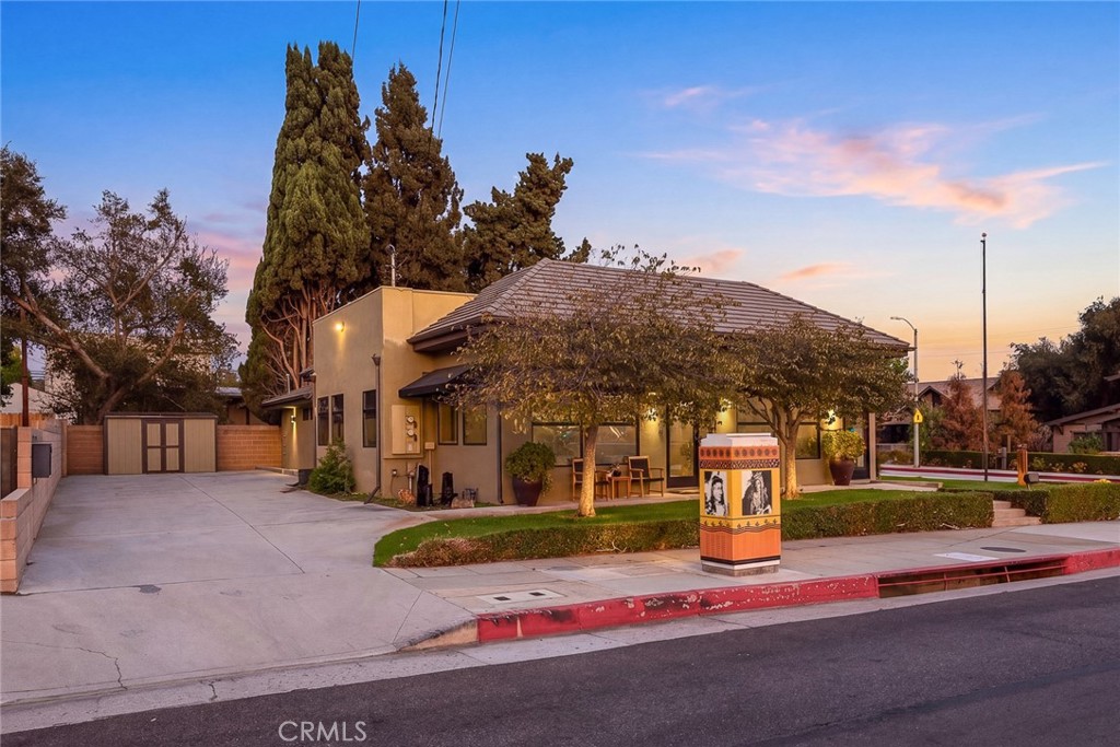 303 E FOOTHILL Boulevard