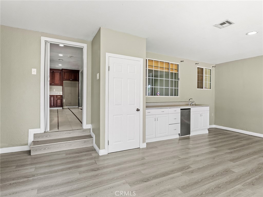 1611 Buena Vista Street