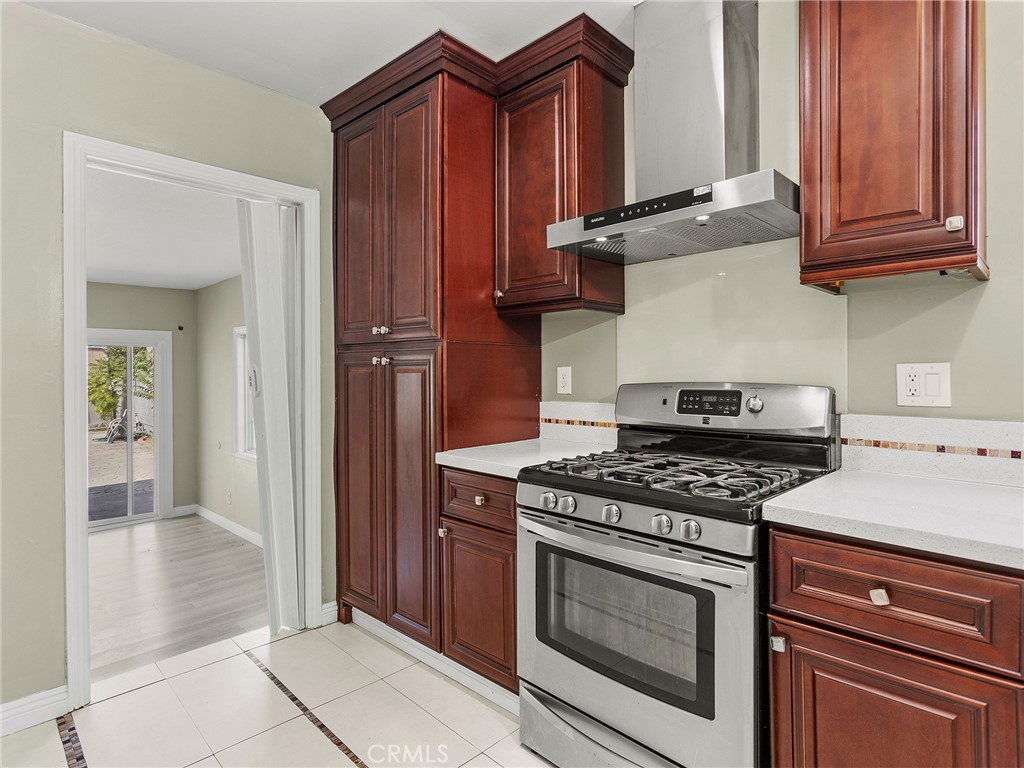 1611 Buena Vista Street