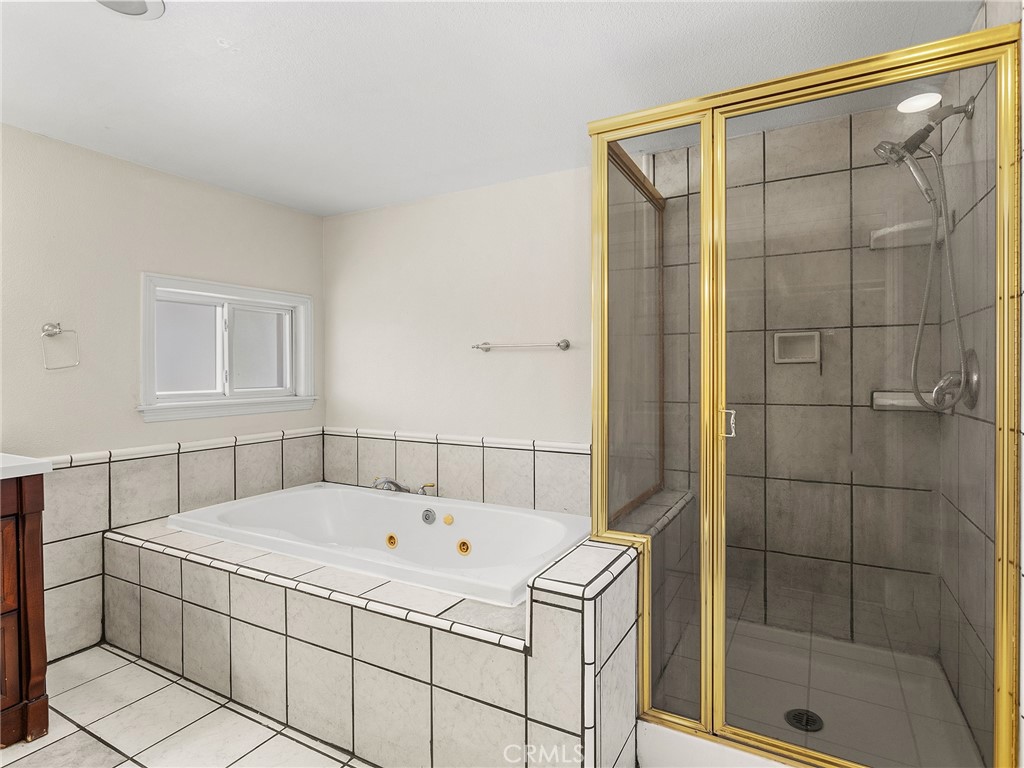 1611 Buena Vista Street