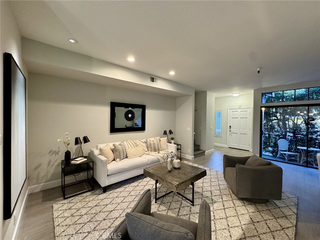 844 Magnolia Avenue 15