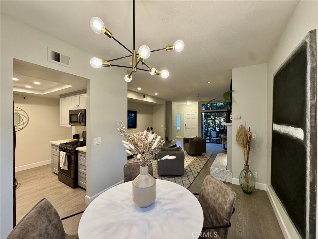 844 Magnolia Avenue 15