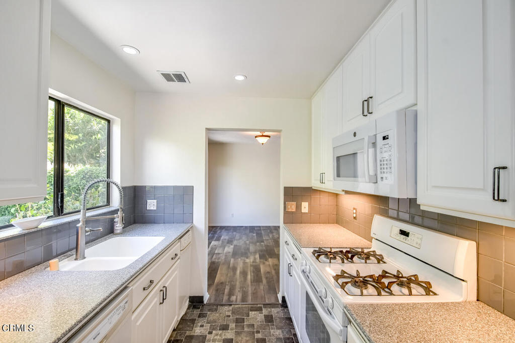 742 Portola Terrace Terrace