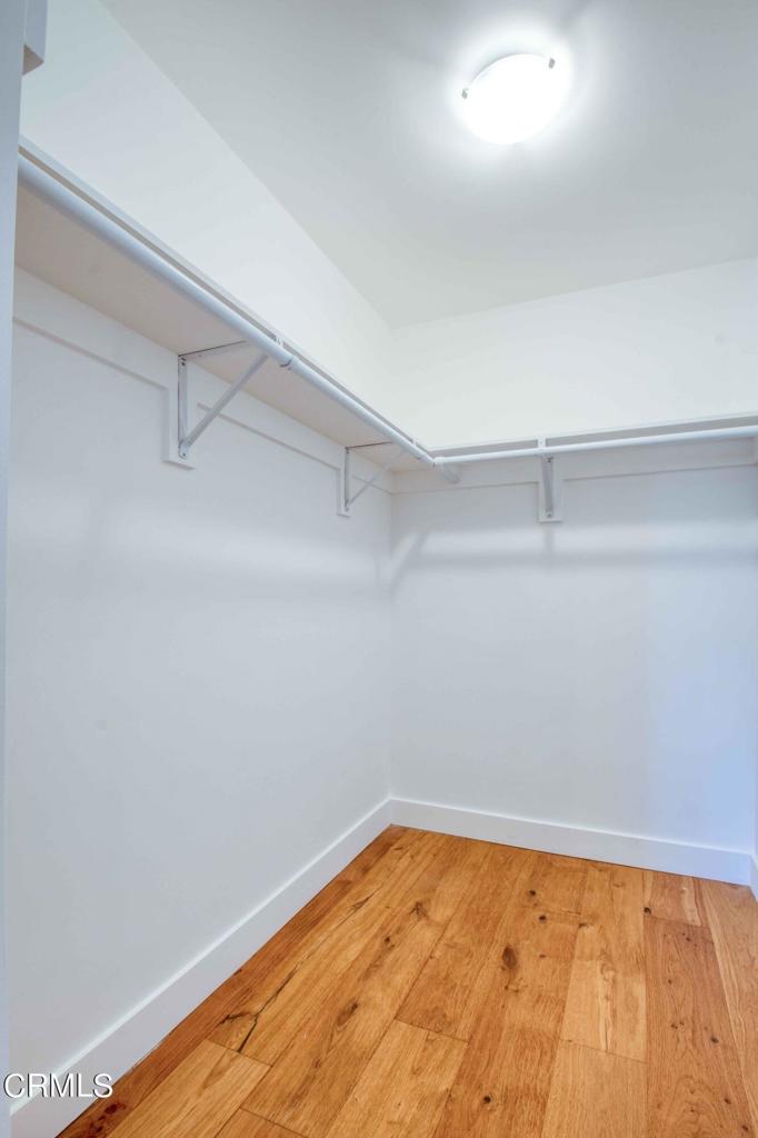 835 Divina Vista Street