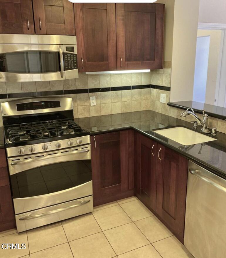 125 N Raymond Avenue 507