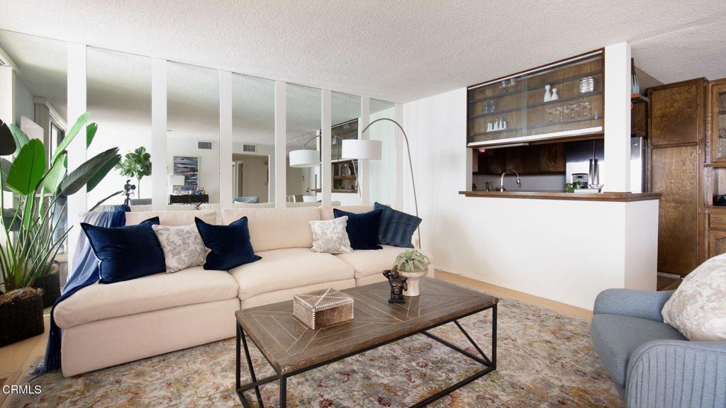 439 S Catalina Avenue 205