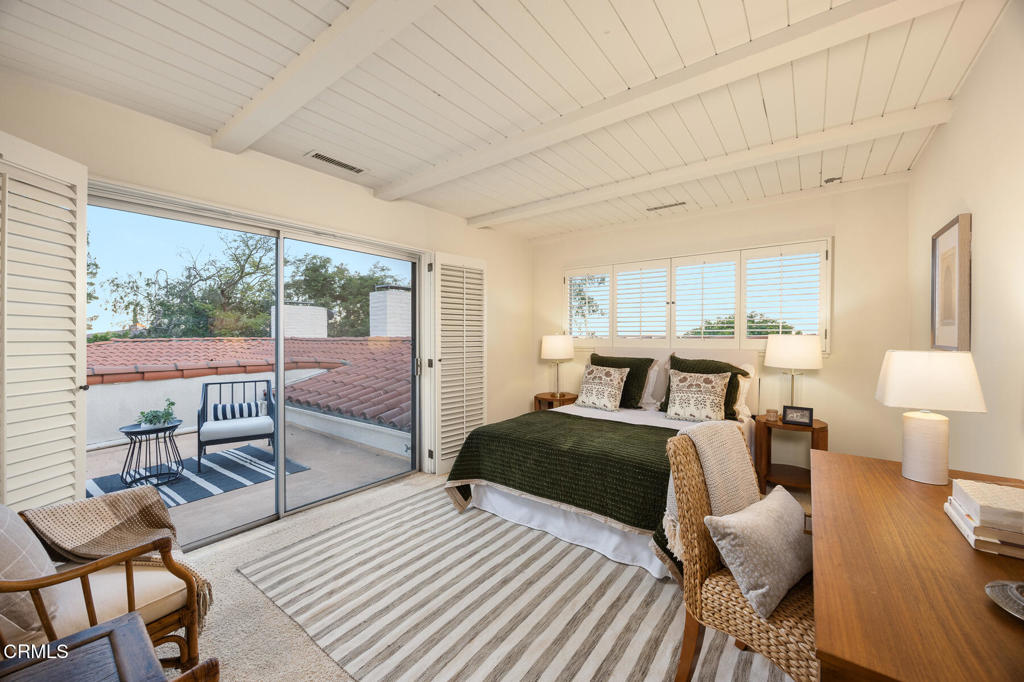 399 N San Rafael Avenue