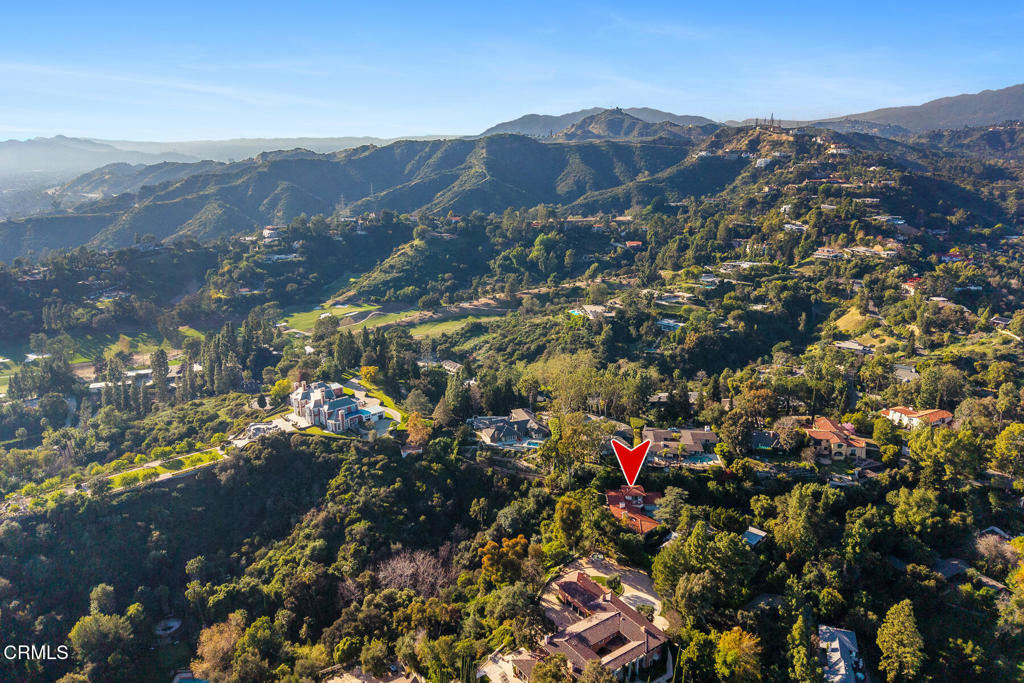 399 N San Rafael Avenue