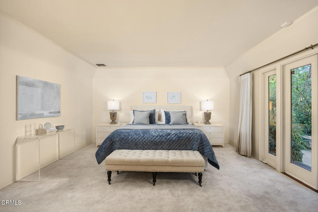 399 N San Rafael Avenue