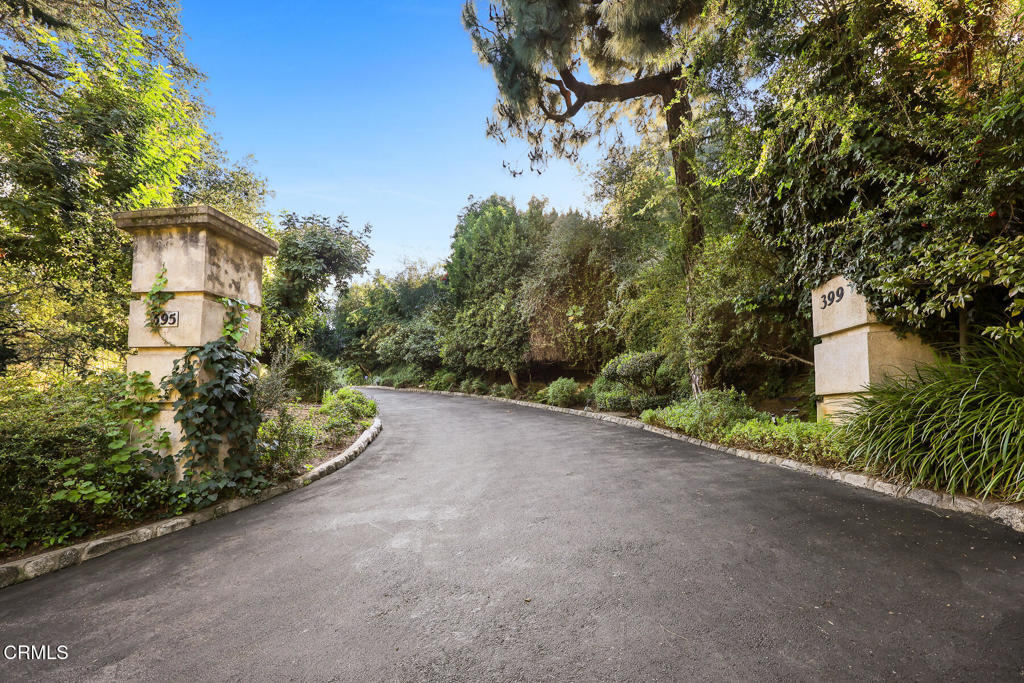 399 N San Rafael Avenue