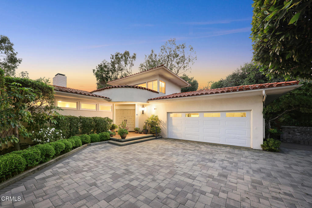 399 N San Rafael Avenue