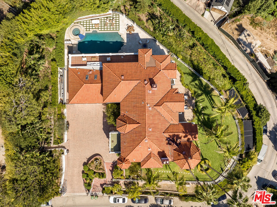 4509 Dundee Dr