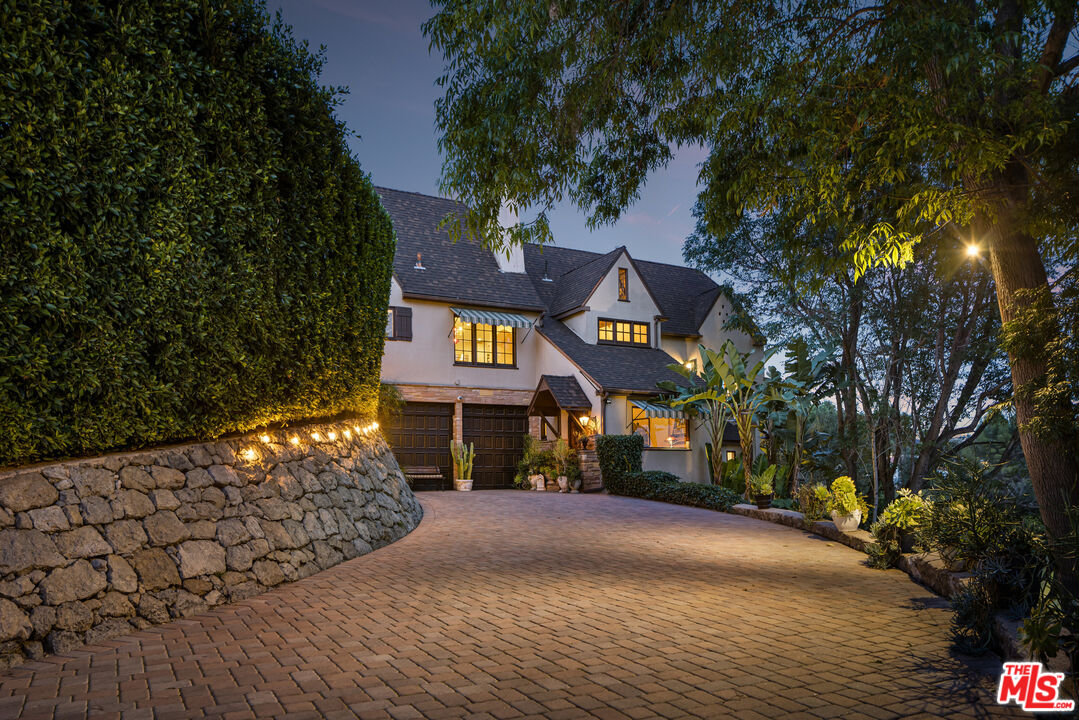 3340 Durand Dr
