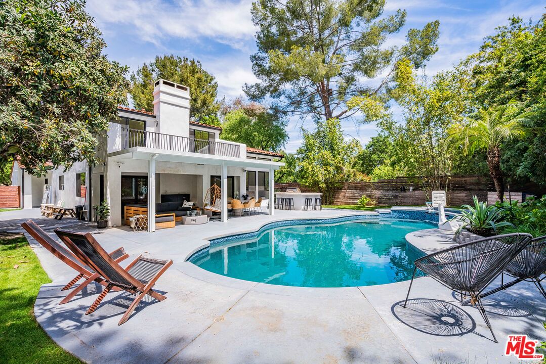 4020 Park Melinda