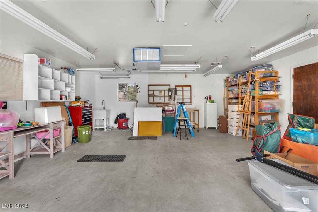 4011 Mountain View Boulevard