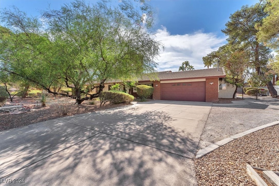 4011 Mountain View Boulevard