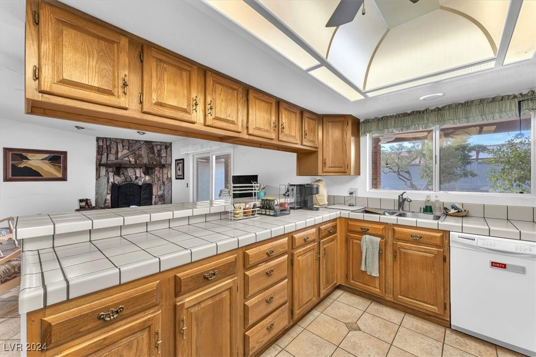 4011 Mountain View Boulevard