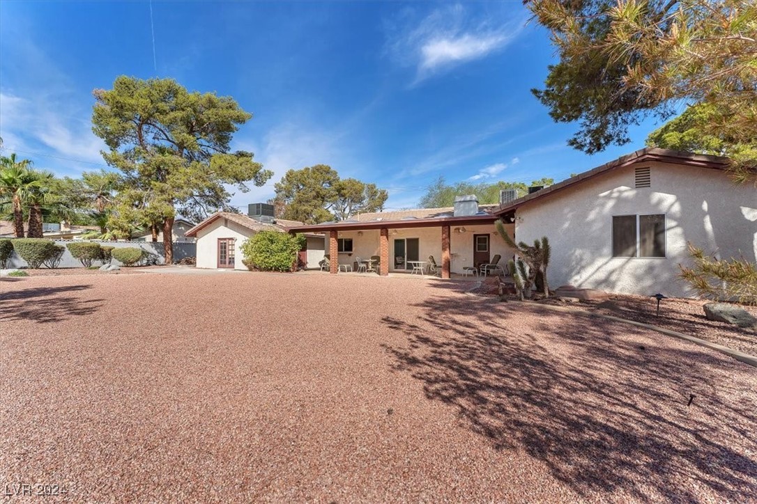 4011 Mountain View Boulevard