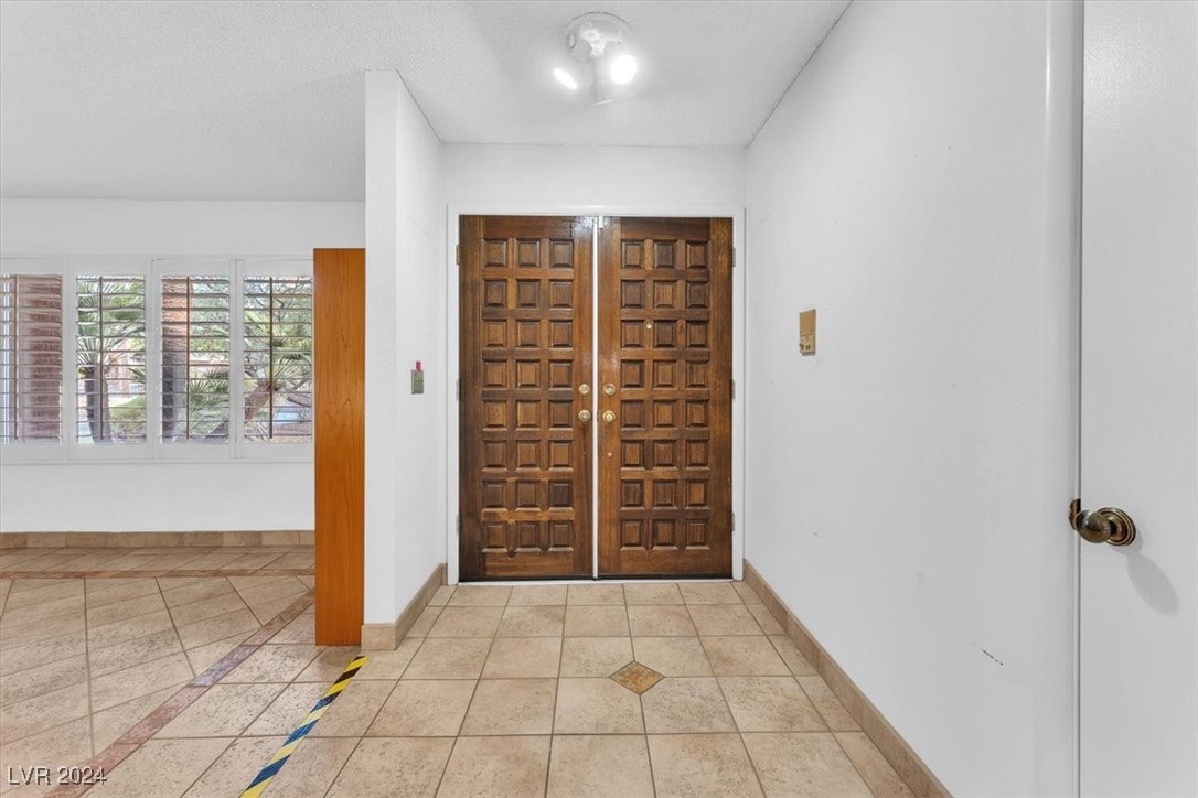 4011 Mountain View Boulevard