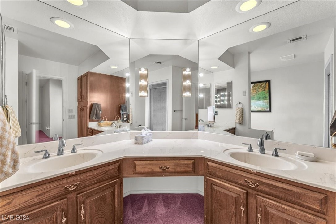 4011 Mountain View Boulevard