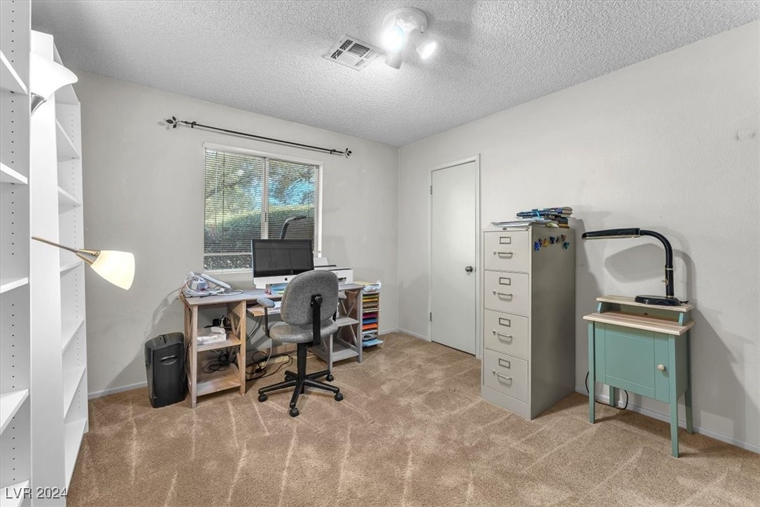 4011 Mountain View Boulevard