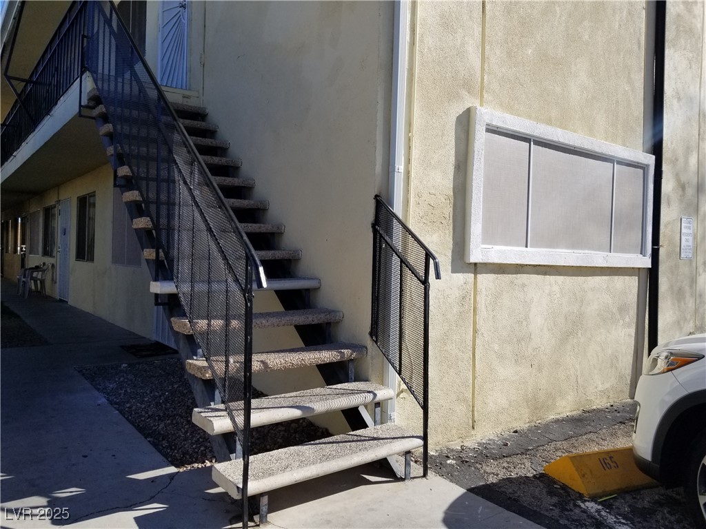 212 Orland Street 17