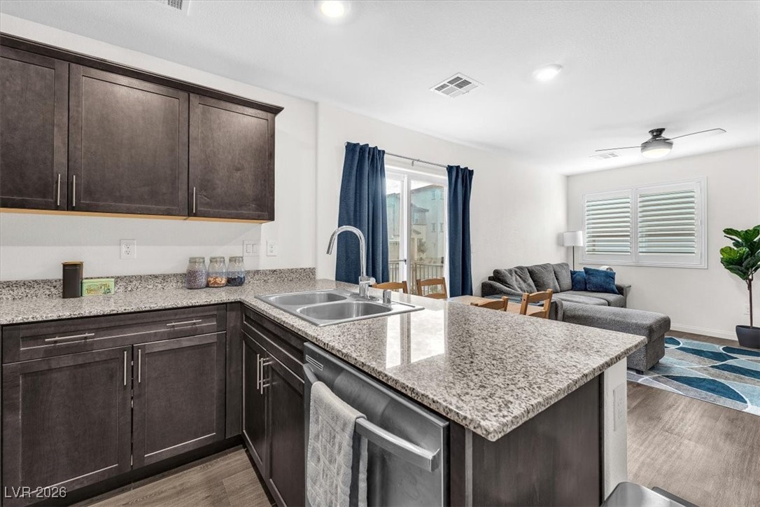 2814 Riverside Gold Court