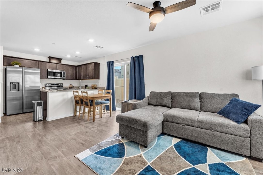 2814 Riverside Gold Court