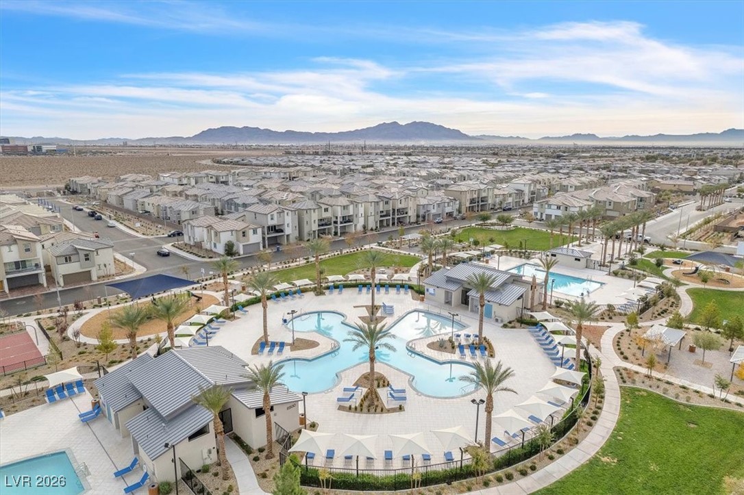 2814 Riverside Gold Court