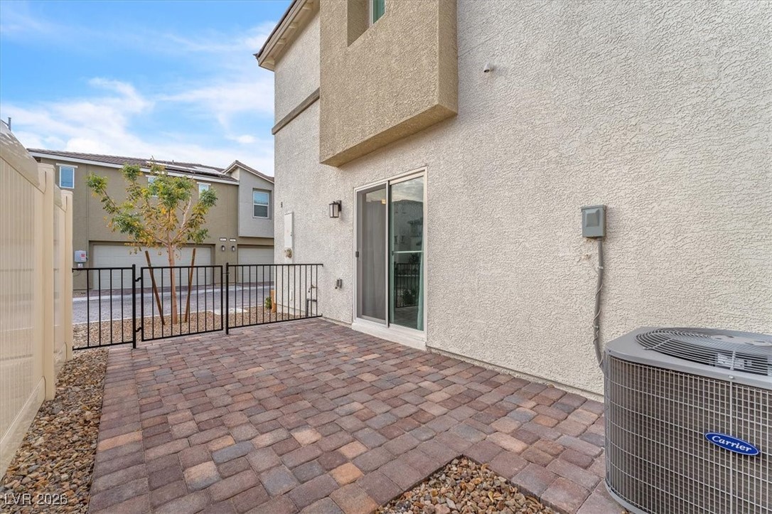 2814 Riverside Gold Court