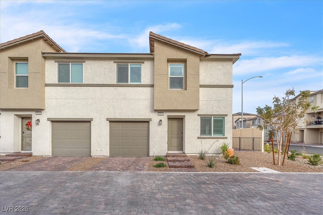 2814 Riverside Gold Court