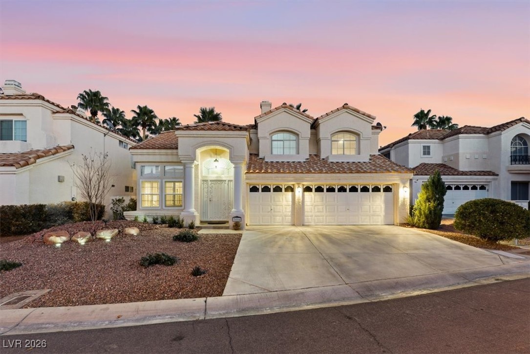 2416 Shady Vista Drive