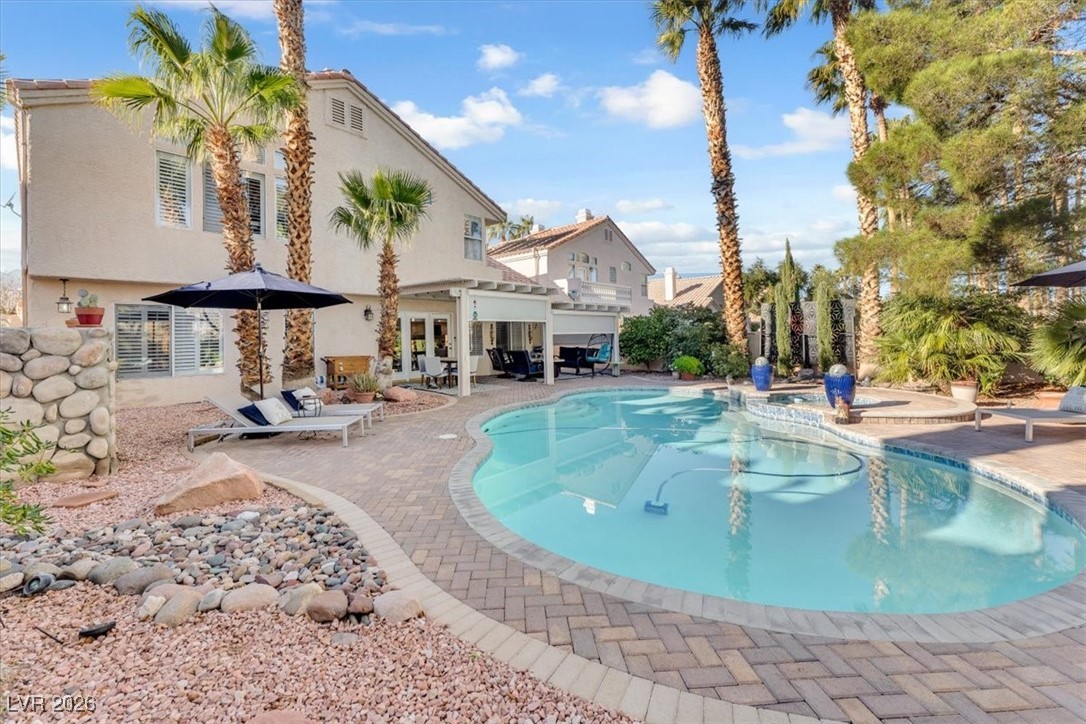 2416 Shady Vista Drive