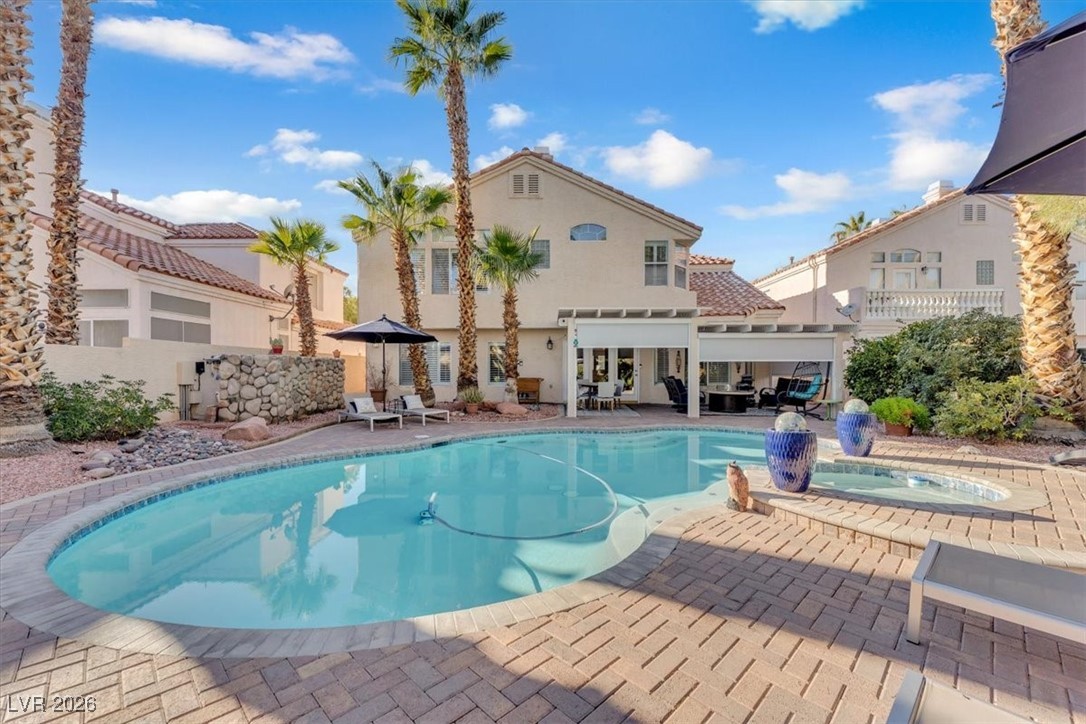 2416 Shady Vista Drive