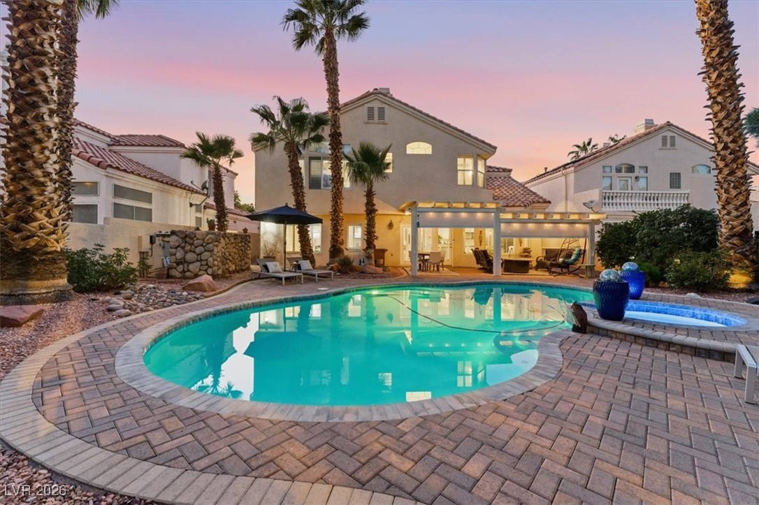 2416 Shady Vista Drive