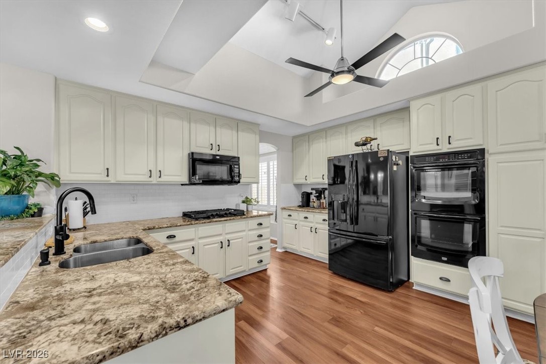 2416 Shady Vista Drive