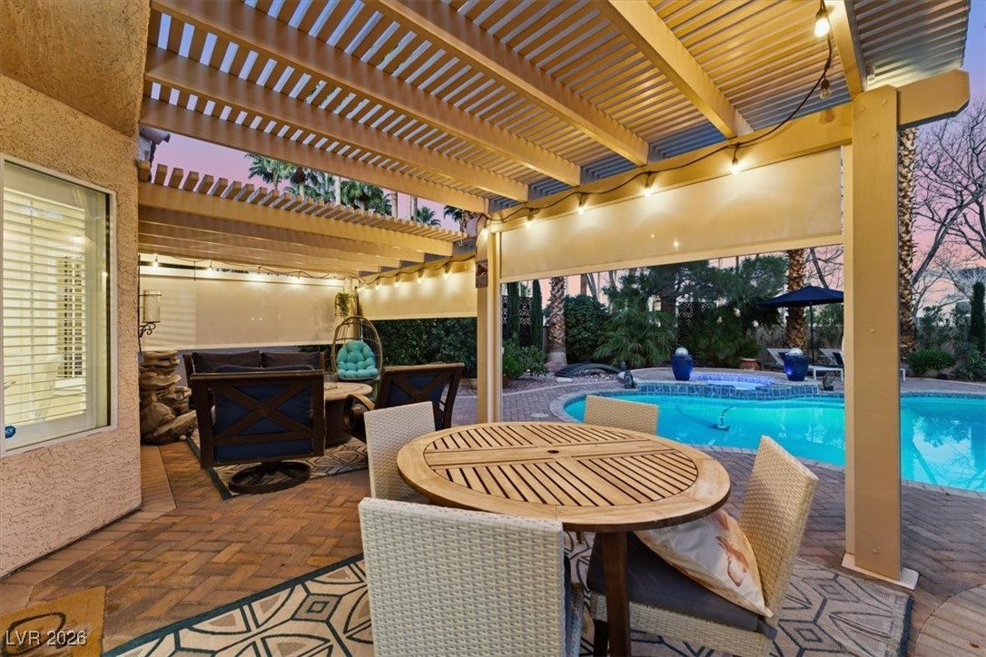 2416 Shady Vista Drive