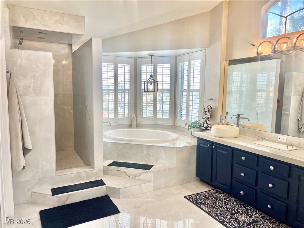 2416 Shady Vista Drive