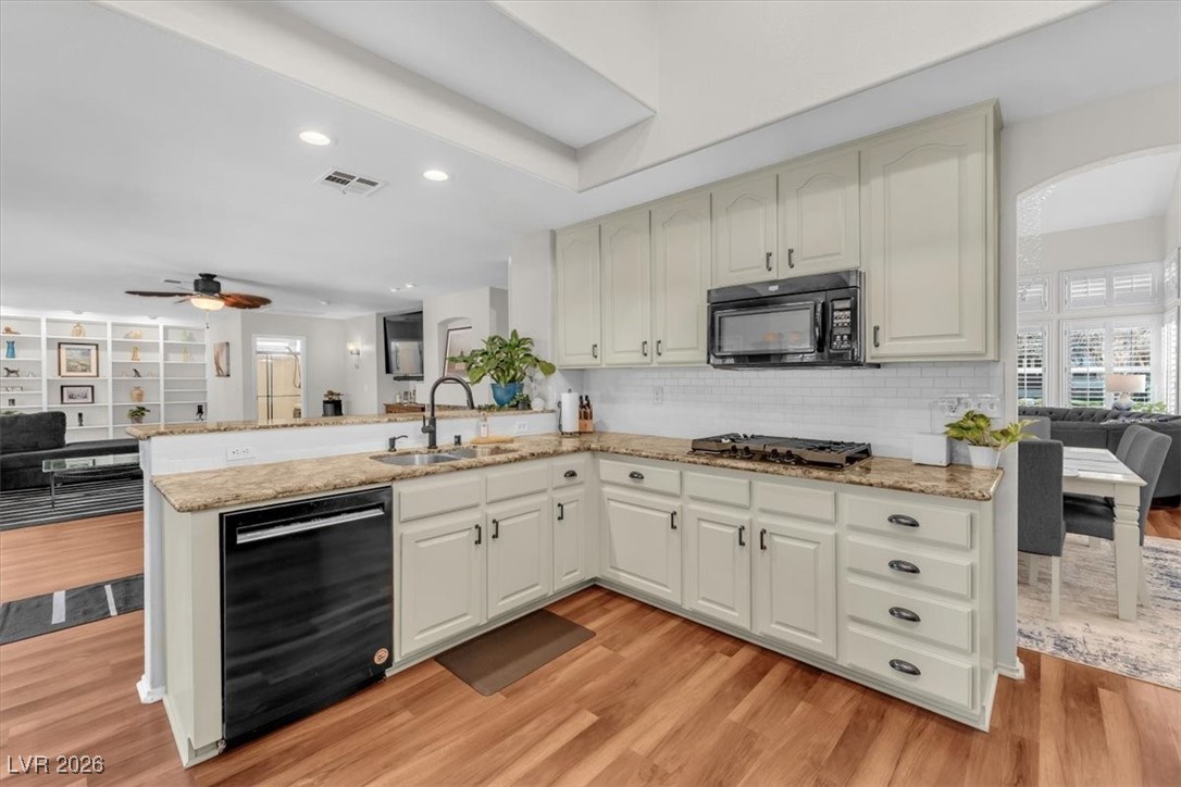 2416 Shady Vista Drive