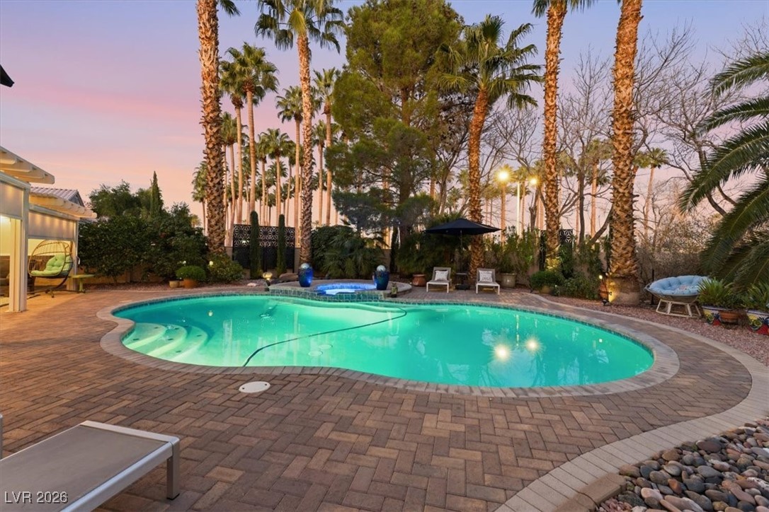 2416 Shady Vista Drive