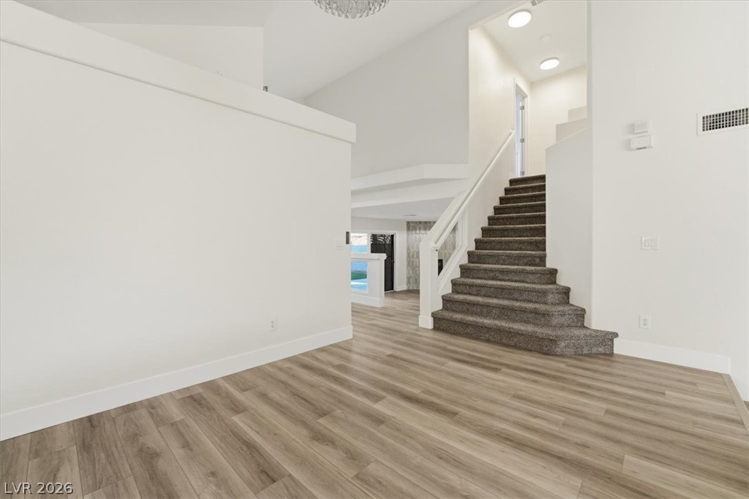 8612 Copper Ridge Avenue