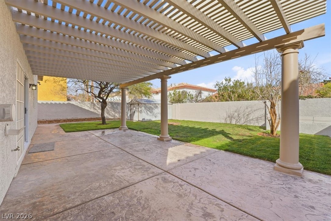 8612 Copper Ridge Avenue