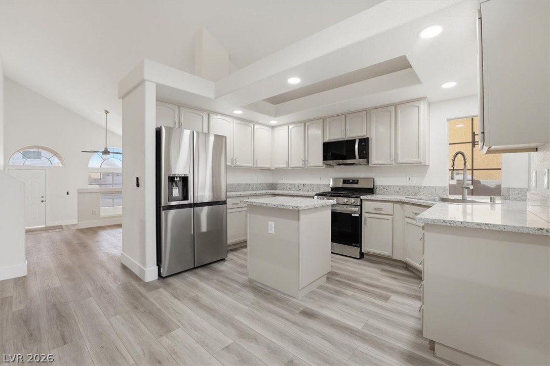 8612 Copper Ridge Avenue