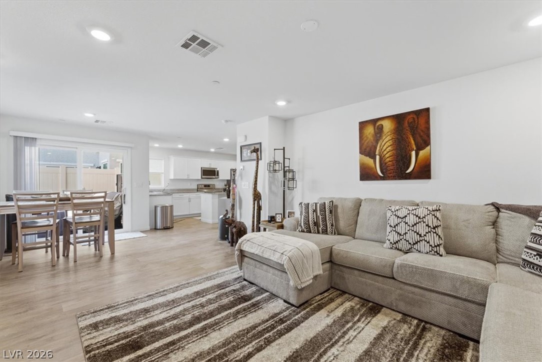 2682 Mango Light Avenue