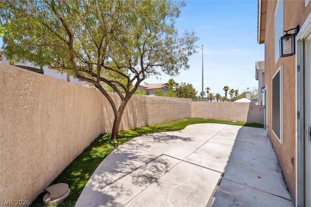 121 Golf Range Street