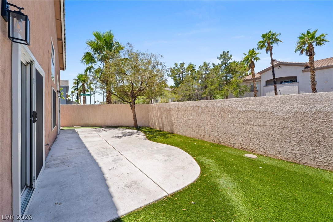 121 Golf Range Street