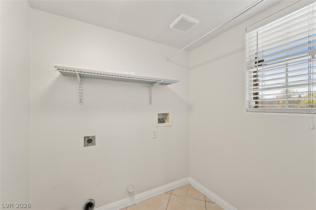 121 Golf Range Street