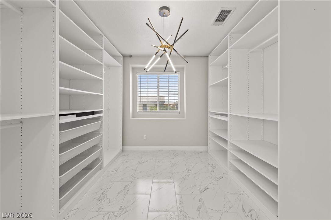 121 Golf Range Street